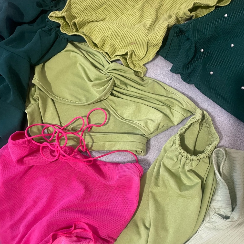 Crop tops - Picture 4 of 7